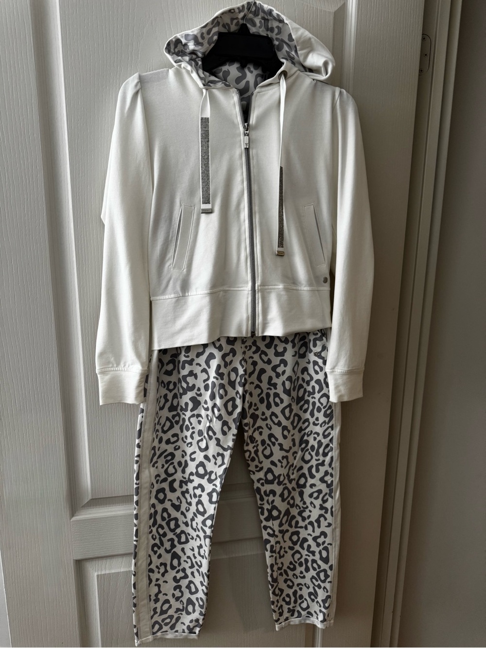 Monari Leopard Print Matching Track Set Hoodie & Joggers Rhinestone Detail Sz 4